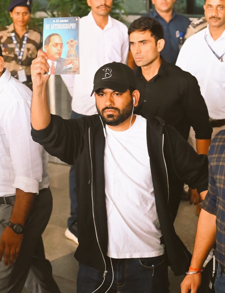 Atharva_Cena's tweet photo. @CJP_for_India #Cokroach #cjp_पार्टी
@manojjarange #cjppprotest REMEBER THE NAME
THE ABHIJEET DIPKE THE SIlencer ko silent kar diya 😃 silent 🤫 https://t.co/eM11nzd2nq