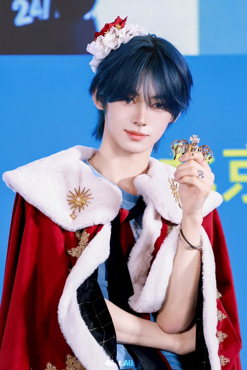 Met_AUG_0105's tweet photo. 20260726
🤴
#韩振 #한진 #HANJIN #ハンジン 
#TWS #투어스 #247WithUs https://t.co/EsuCt0z2Ps