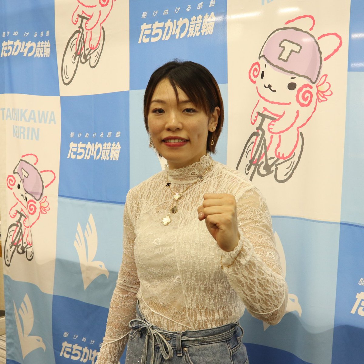sponichikeirin's tweet photo. 【#立川競輪 ワールドシリーズ 前検日】

絶対女王の #佐藤水菜
初日、いきなりグロとの対戦

「一昨日、一緒に練習した。強かった。ちぎれたし勝てないですよ…。流れを見て、番手を取れたらラッキー」

ネガティブな言葉が並んだが、レースではやってくれるはず https://t.co/515p9mSnaR