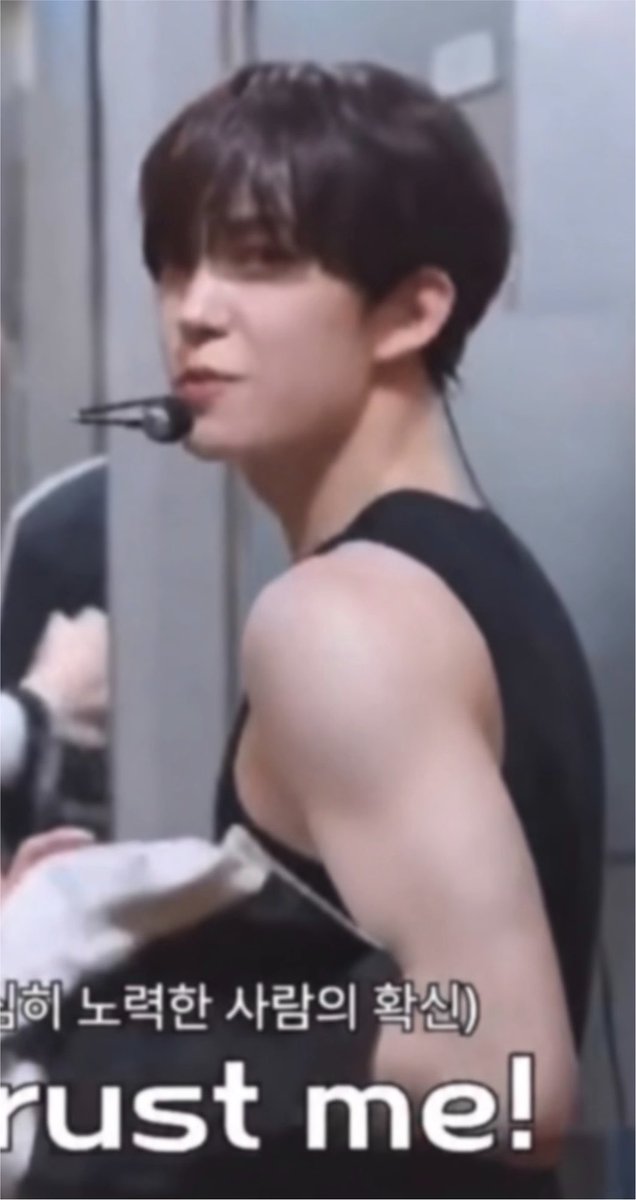 김건우 근육 (gw muscles) tweet media
