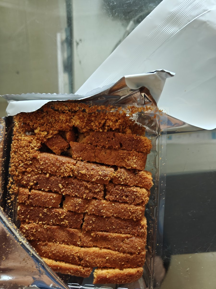 vbajaj55's tweet photo. This Swiggy biscuits and rusk are delivered broken i want full refund immediately @Swiggy https://t.co/UjeNphQ8Oe