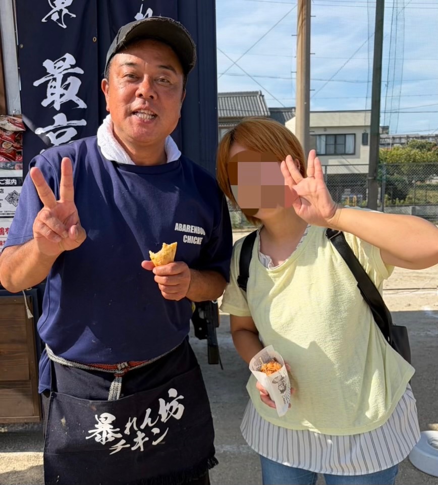 siormsspjor's tweet photo. 旦那の地元でまさかの射り口さんに会えた🥹お写真一緒に撮ってもろた☺️
岡崎行った時はなかなか会えなかったからやっと会えてはっぴー(✌'ω' ✌) https://t.co/he58SdLQVd