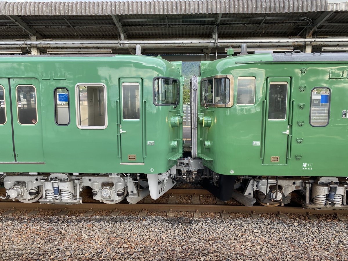 sbncj1's tweet photo. この113系ではないが過去に京都所属の緑の113系が広島に転属する時にこの緑で転属していって後に全部黄色に塗り直されたのは今でもはっきりと覚えている！

情報違ったら見てるから教えて💦🙇‍♂️ https://t.co/JxLkam3s0r