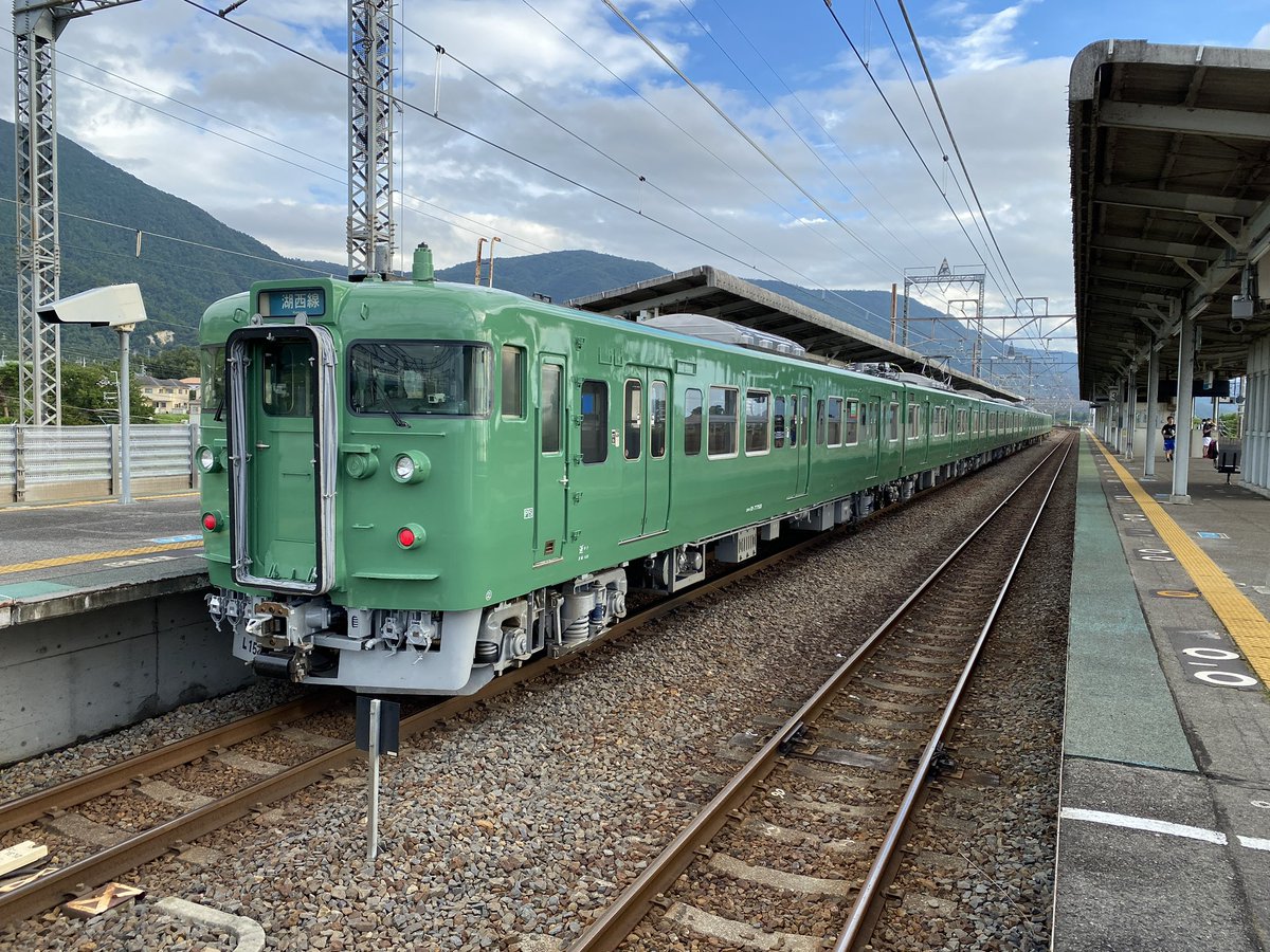 sbncj1's tweet photo. この113系ではないが過去に京都所属の緑の113系が広島に転属する時にこの緑で転属していって後に全部黄色に塗り直されたのは今でもはっきりと覚えている！

情報違ったら見てるから教えて💦🙇‍♂️ https://t.co/JxLkam3s0r
