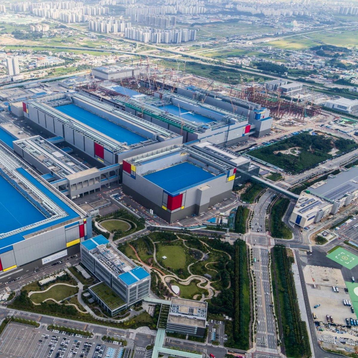 nonaka3335's tweet photo. Samsung Electronics won a contract worth more than $200 billion to make chips for Broadcom $AVGO https://t.co/fSvwneatWn