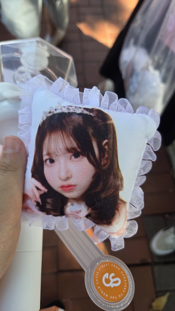 pa1eblue_d0t's tweet photo. 큐스토 큐티스트리트 파루땅 사쿠라바 하루카
쿠션키링 분실하신분... 제발 연락주세요 https://t.co/SAVtSk7zld