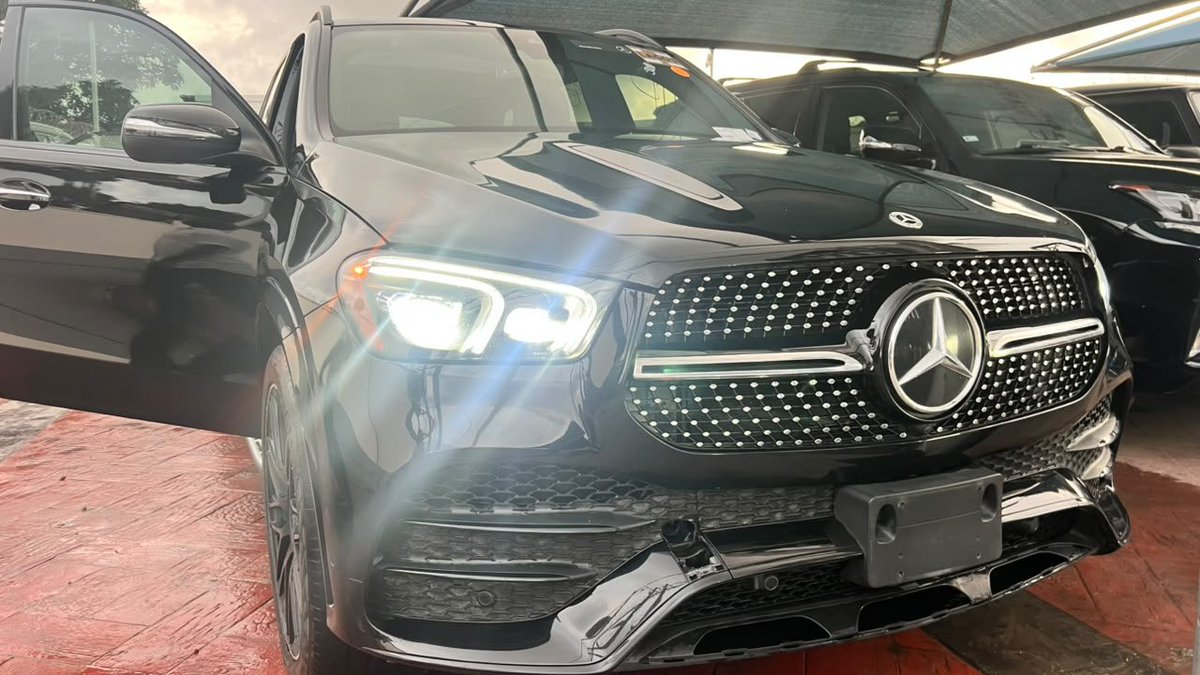XcessCars's tweet photo. Foreign used 2023 Mercedes Benz GLE 450 4matic 

Accident free, Recently Cleared, Full options, Panoramic Moonroof, Black leather seats....

₦90m💰

My office https://t.co/2OVM9qpRo2