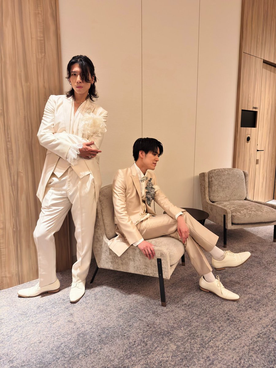 BOYMEN_yoshi's tweet photo. コートヤード・バイ・マリオット名古屋さん
にて #平松賢人 #吉原雅斗 
ディナーショー🥂

お楽しみ頂けましたでしょうか？
その日限りのラグジュアリーな衣装で
大変エロがりを奏でさせていただきました🎻

#コートヤードバイマリオット名古屋 
#ディナーショー 

 https://t.co/NmcFvyT3pG https://t.co/8FSZlchAJk