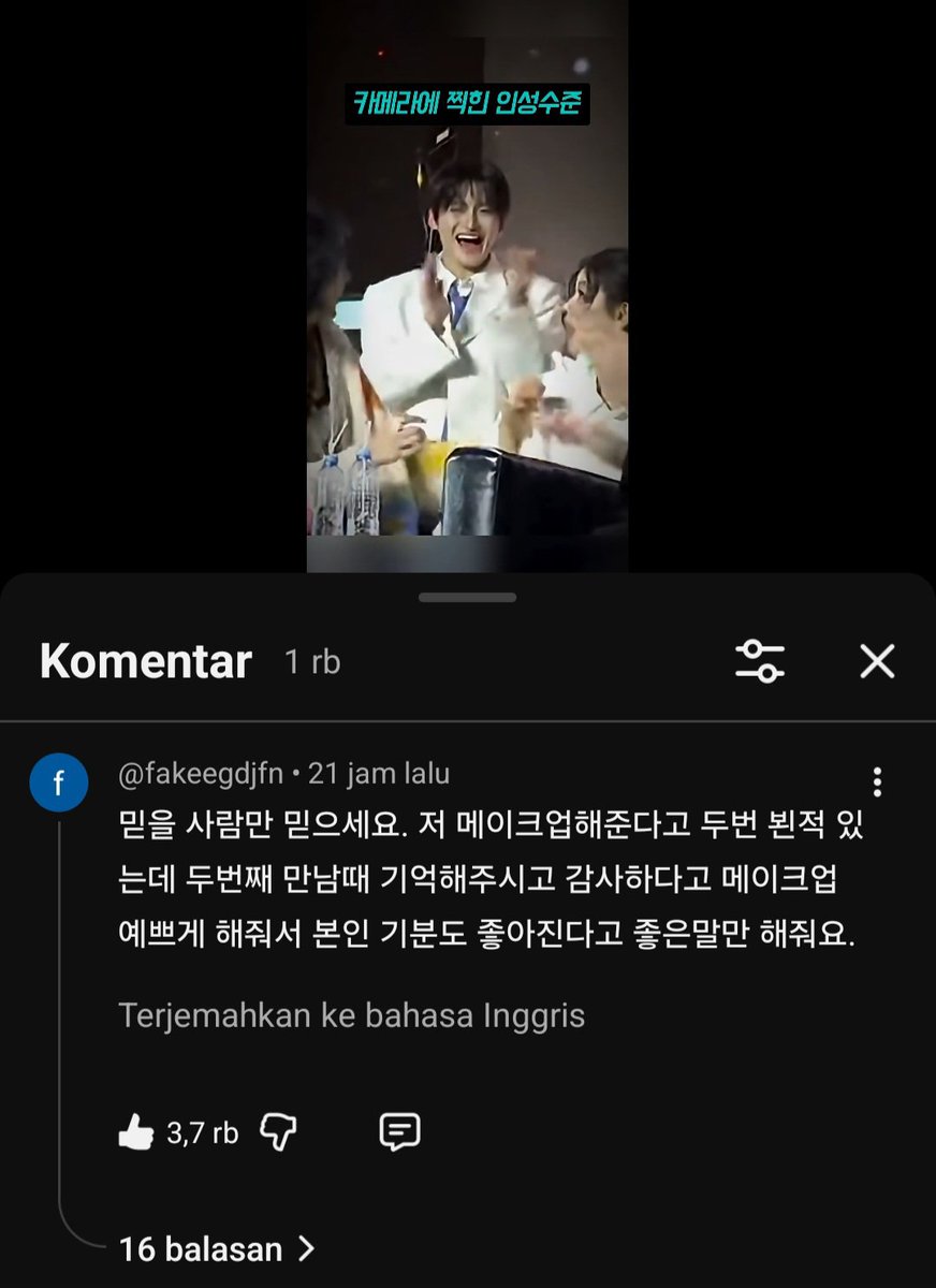 TWS42_INDONESIA's tweet photo. [TRIVIA] 260726 #JIHOON

Ada cerita manis tentang Jihoon dari orang-orang yang pernah bekerja dengannya!! 🥹🪼

🗣: Terserah mau percaya atau nggak. Tapi aku pernah dua kali makeup-in dia, dan pas ketemu kedua kalinya, dia masih inget sama aku. Dia ngucapin makasih, bilang kalau makeup-nya cantik & bikin mood-nya naik, dan selama itu dia terus ngasih kata-kata baik ke aku.

🗣: Sumpah ya, anak ini tuh baik banget, banget, banget........ Mau percaya atau nggak, aku pernah ketemu langsung karena kerja di bidang penyiaran/syuting. Dia tuh baiknya kebangetan sampai pas syuting selesai, semua staf cuma ngomongin dia doang............. Asli baik banget, dari awal sampai akhir senyum mulu, terus dengerin baik-baik apa kata staf sambil manggut-manggut "Iya! Iya!",,,,,,,,,,, Pas syuting selesai dan waktunya beres-beres pun, dia nyamperin staf satu-satu buat pamitan dan bilang makasih............ Semoga dia bisa sukses, langgeng, dan karirnya bertahan lama di industri ini.................

🔗 https://t.co/R3miq4ZRGy

#지훈 #TWS #투어스 #247WithUs @TWS_PLEDIS