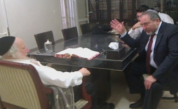 Roni23Rs0's tweet photo. @AvigdorLiberman וזה לא AI https://t.co/tnrc7cgjPa