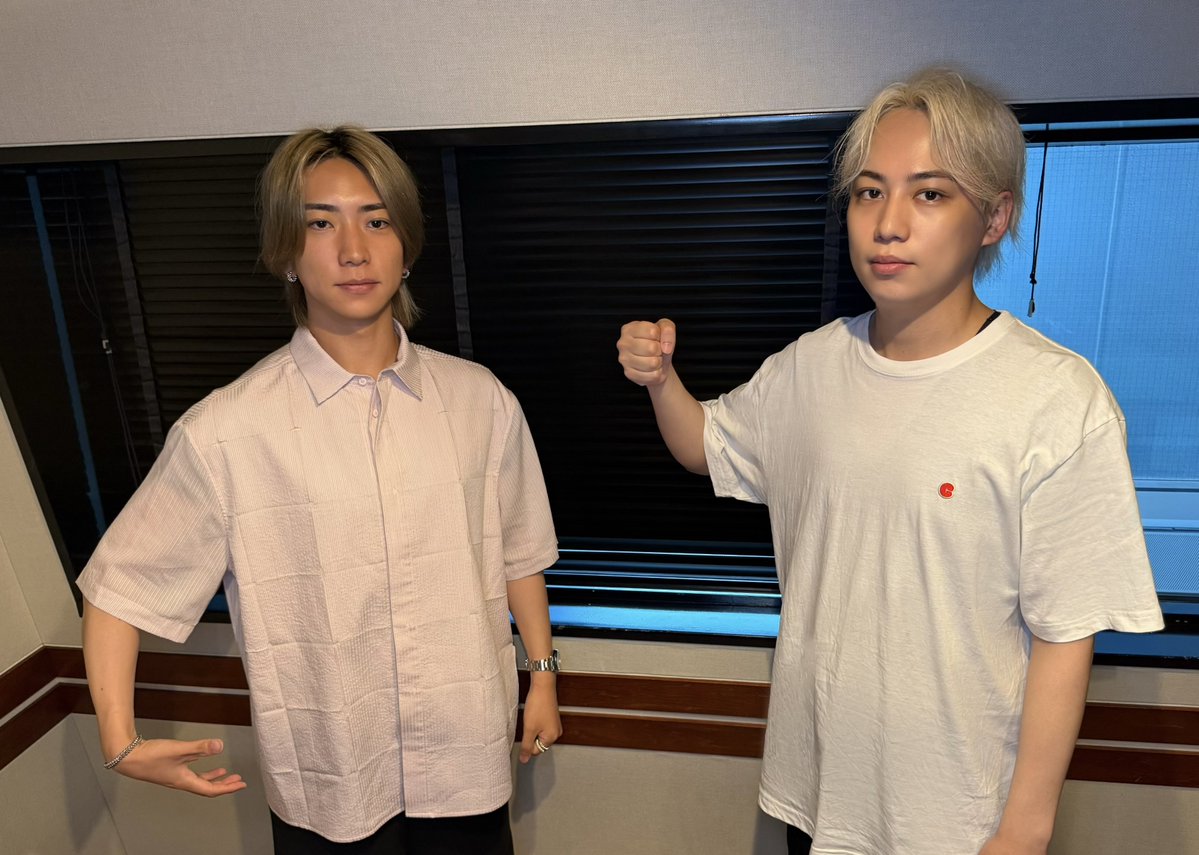 7mpickup_tfm's tweet photo. 今日の担当：横原悠毅＆鈴木大河💜💙

「IMP.の #IMPickup」今日も放送！📡
7月29日、今日はなんの日でしょう？？

#横原悠毅 #鈴木大河 がピックアップ☑️
「どうなってんのか超気になる…🌟」
と横原が呟いちゃう、アレに関する日🚀

📻https://t.co/faBrv16wmA

#IMP. @_7mp_official_ #TOKYOFM #JFN https://t.co/oXTTgb1x84