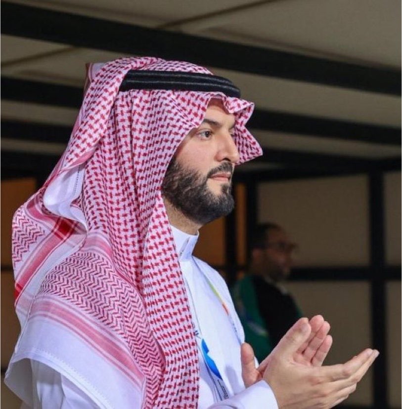 Saleh_R9's tweet photo. من السهل شراء النجاح بالديون ولكن بعدها يغرق الفريق ويقبع في دوامة الفشل ، لذلك اليوم يحصد الهلال ثمار نجاح  فهد بن نافل و ادارات الهلال المتتاليه ودعم الوليد بن طلال ، فريق بلا إلتزامات مُرهقه ، وهو الجواب لمن يسأل عن سبب استمرار الهلال بالقمه بعد توفيق الله ، الهلال غيييير 💙 https://t.co/T4H1GqNyi4