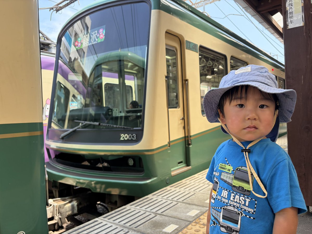 watta_conductor's tweet photo. むすこのリクエストにお応えして(^^)
ローカル乗り鉄day🚃

#湘南モノレール
#江ノ電
#東海道線
#300形

@Enoden_official 
@sora_de_bra_n 
＠JREast_official https://t.co/TCwCBJ8IHv