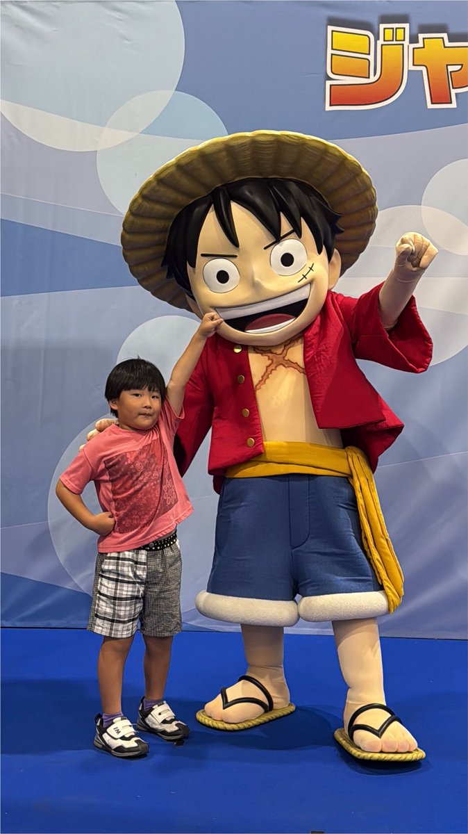 beautifulbell22's tweet photo. 7年ぶりにジャンプビクトリーカーニバル
行ってきたー🤩💕
混雑やばかったけど
ルフィとチョッパーと写真撮れたし
お土産もたくさんで大満足🤭

7年前はお腹の中にいたりったんが
一生懸命謎解きしてるのが
感慨深かったよ🥹✨
 #ジャンプビクトリーカーニバル https://t.co/SY58RscIMl