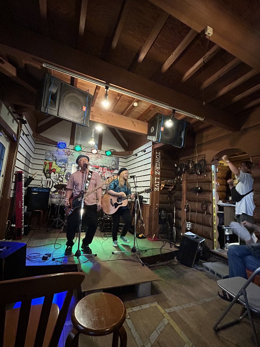 luckg4's tweet photo. 昨日の夜の部〜三重県津市、TOWER-Z!
1年ぶりに来れて嬉しいー😆
いい夜でした!
今日はTOIN Mに行くぞー🏃
#キャパーズ
#YUIYUI
#コジマハルカ
#増田敏昭
#SOUTABLUES https://t.co/A4UIb3RLqw