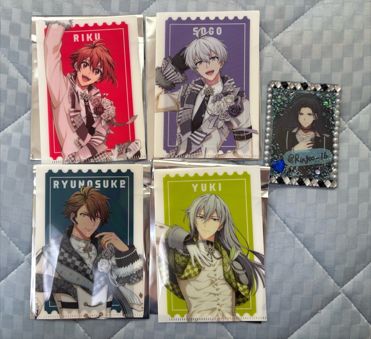 Ringoo_16's tweet photo. 【交換】アイドリッシュセブン アイナナ
VISIBLIVE TOUR  4WARD JOURNEY 4J 4WJ  特典 ミニクリアファイル

譲：壮五、陸、龍之介、千 各1

求：一織、異種一織
一織含めにはなりますが、悠も求めてます

9/13 福岡手渡し優先
郵送交換も可能です
検索からお気軽にお声がけください https://t.co/9FPBVrU4a2