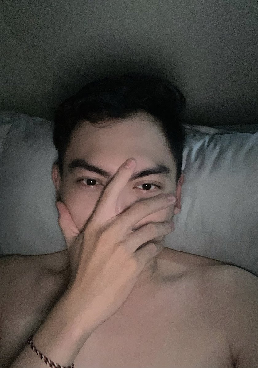 grogoryoio's tweet photo. Minggu full rebahan https://t.co/QU7J5A1vzI
