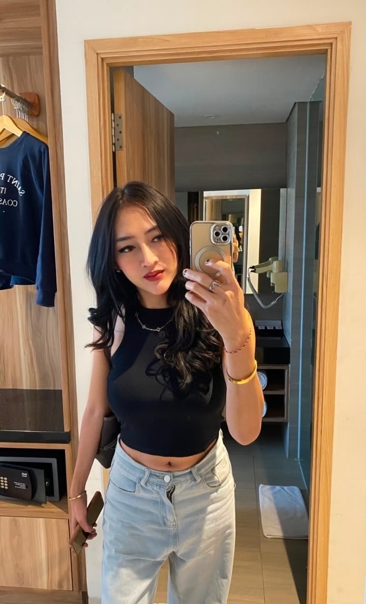 LOLYWARIA02's tweet photo. Hey beb ....
Aku udah ready  bandung ya 
#readyjakarta
#availjakarta
#shemalejakarta #shemalejakartapusat
#wariajakarta
#shemalejakarta 
#wariajakarta
#shemalekarawang
#wariakarawang
#openbekasi
#wariabigdick
#bigdick
Serius DM atau wa beb 
Wa +6289530829204
Tel :@ Loly008 https://t.co/yIoZ2H8mcy