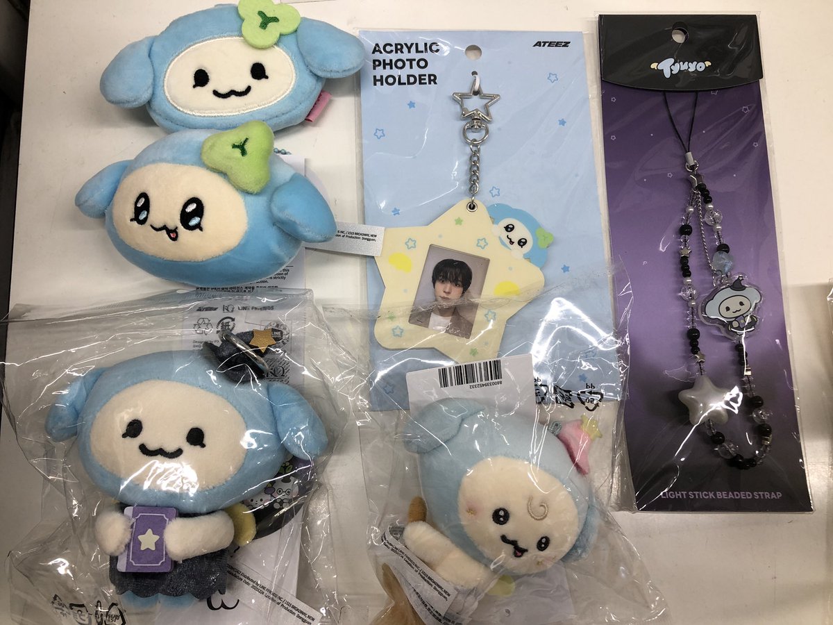 ⏳ #ATEEZ ATEEZ ⏳ ユノさんのANITEEZとMIGHTEEZがまとまって入荷致し