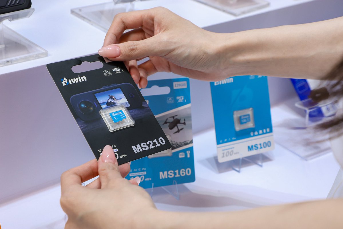 biwin_tech's tweet photo. Until We Meet Again! ✨

Thank you to everyone who visited the Biwin booth and connected with us throughout the show. 📸

We’re committed to delivering reliable storage solutions for photographers and creators, and we can’t wait to see you at the next event! 🚀

#Biwin #PHOTOANDIMAGESHANGHAI #PI2026 #Photography