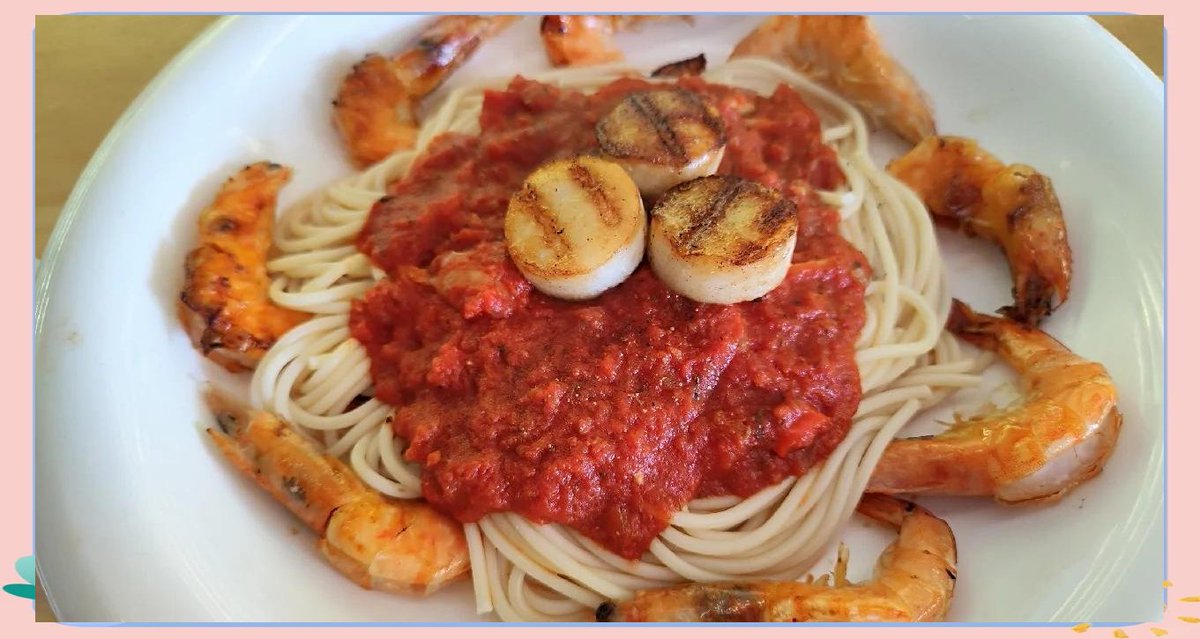 PetrSalva2's tweet photo. Just whipped up a 10-min garlic butter pasta with leftover cherry tomatoes – simple, cozy, and way better than takeout https://t.co/iGP4hPQ4Es