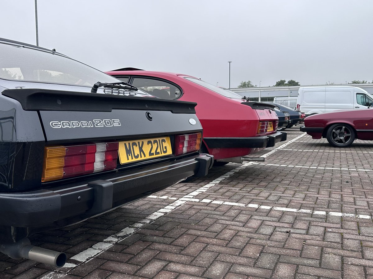 trampslikeus67's tweet photo. With the gang heading to the big show at Lochore Meadows today 😎
#ClassicCar #Ford #Scotland #Summet https://t.co/8zniS5wiGZ