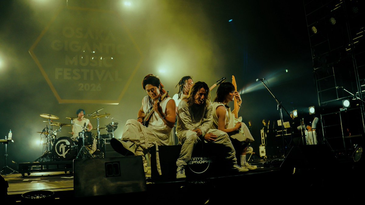 SSTPofficial's tweet photo. OSAKA GIGANTIC MUSIC FESTIVAL 2026
-THANKS 10TH GIGA-

THANK YOU!!
@giga_osaka 

filmed by @XxtoshikxX 

#ジャイガ
#survivesaidtheprophet
#サバプロ https://t.co/4XtBTtQ9Sq
