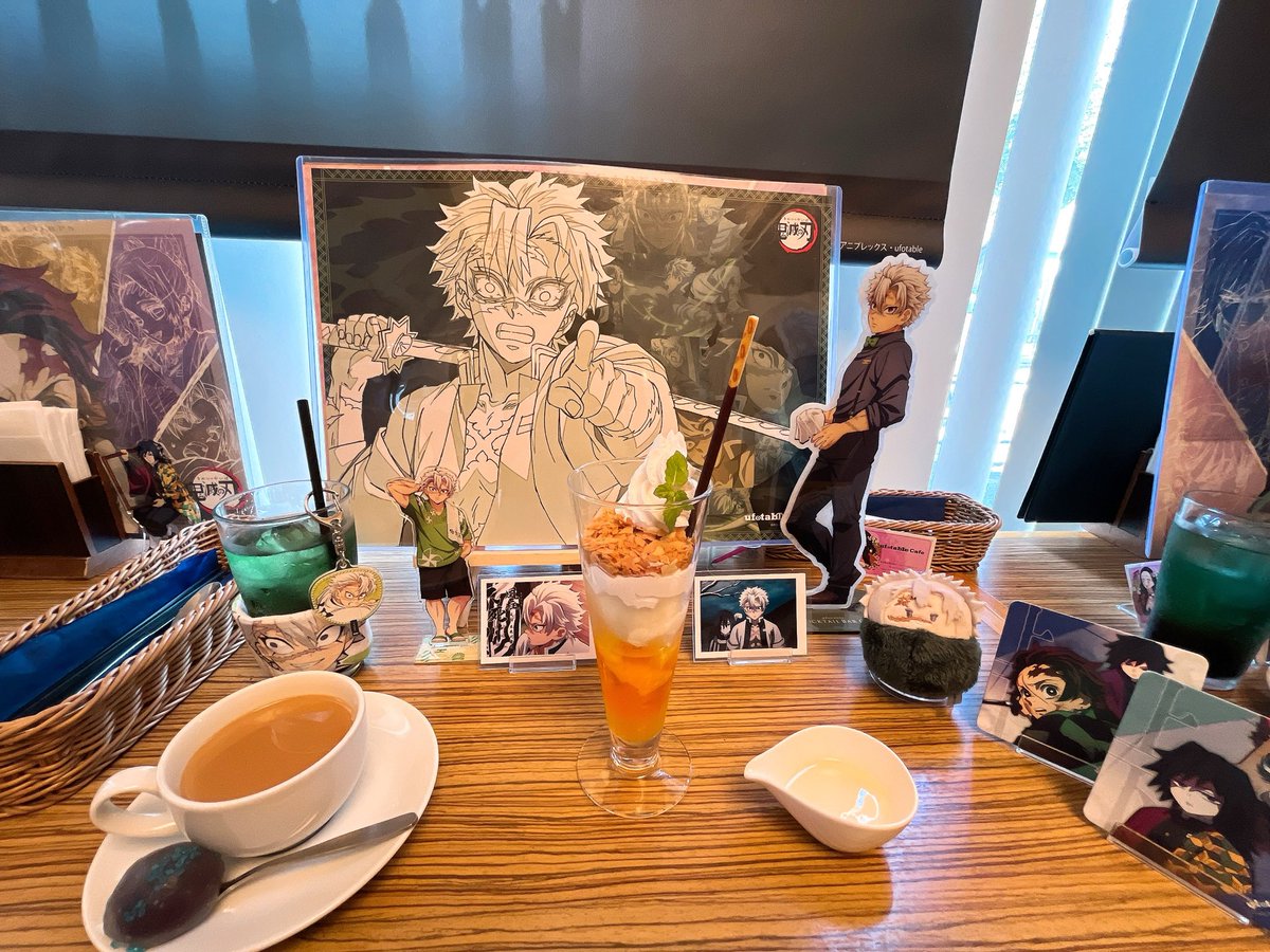 chocola_mint7's tweet photo. カフェ行きました😊🙌🏻
善逸のパフェ、ピザ美味しかった😍
鬼滅初期を振り返るって懐かしい気持ちになっていいなって思う🥹💚
ピザは前評判通り満足🥰すぐ、ペロリでした🤩🫰🏻ミートソースが好きなら好みだと思う🫶🏻
強くなれる理由を知りました👀 https://t.co/Mbp417ERfu