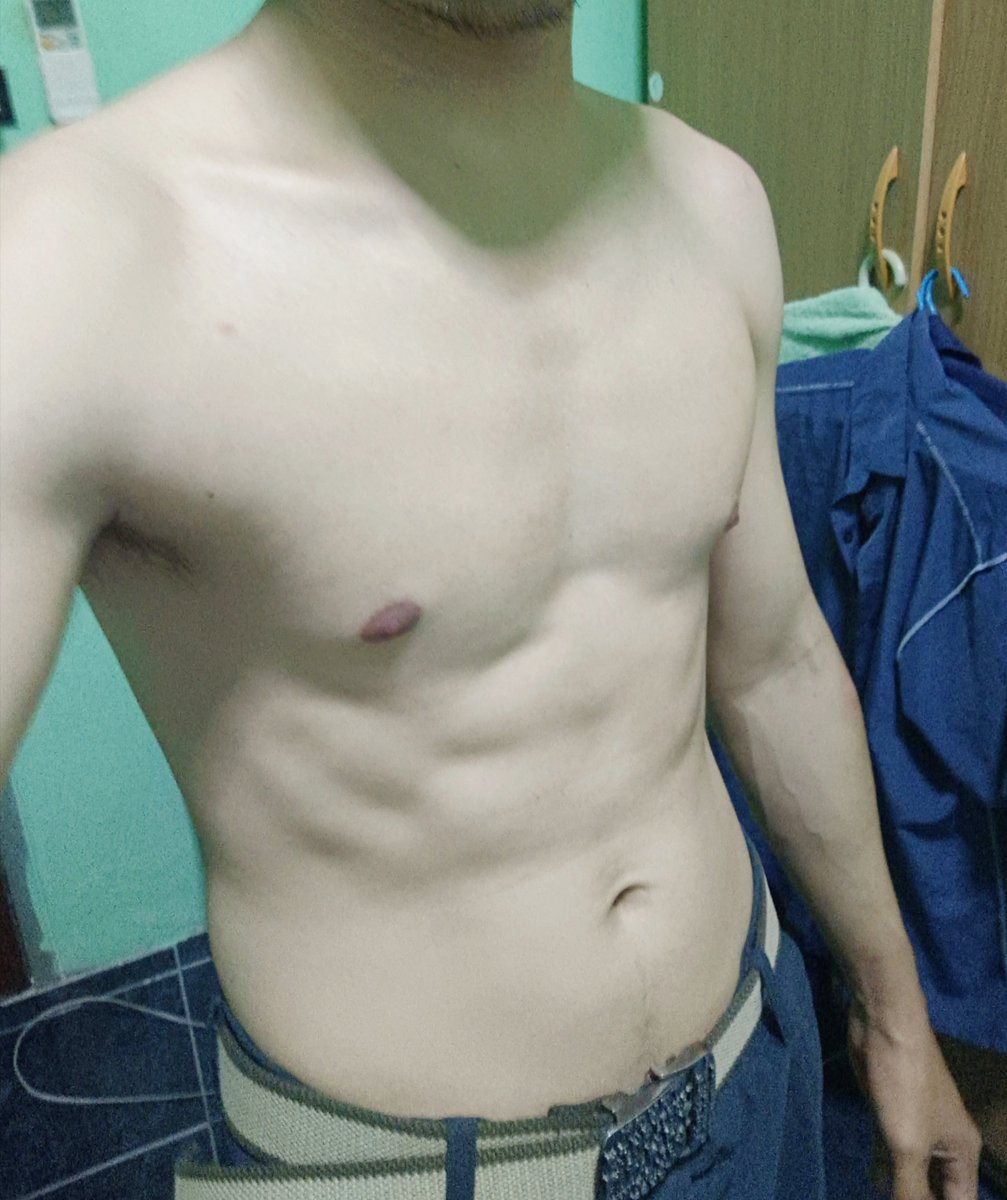 X1997X56's tweet photo. มาต่างจังหวัดนอนคนเดียวก็เหงาคิดถึง #กรุงเทพ https://t.co/Fe81tP1DFH