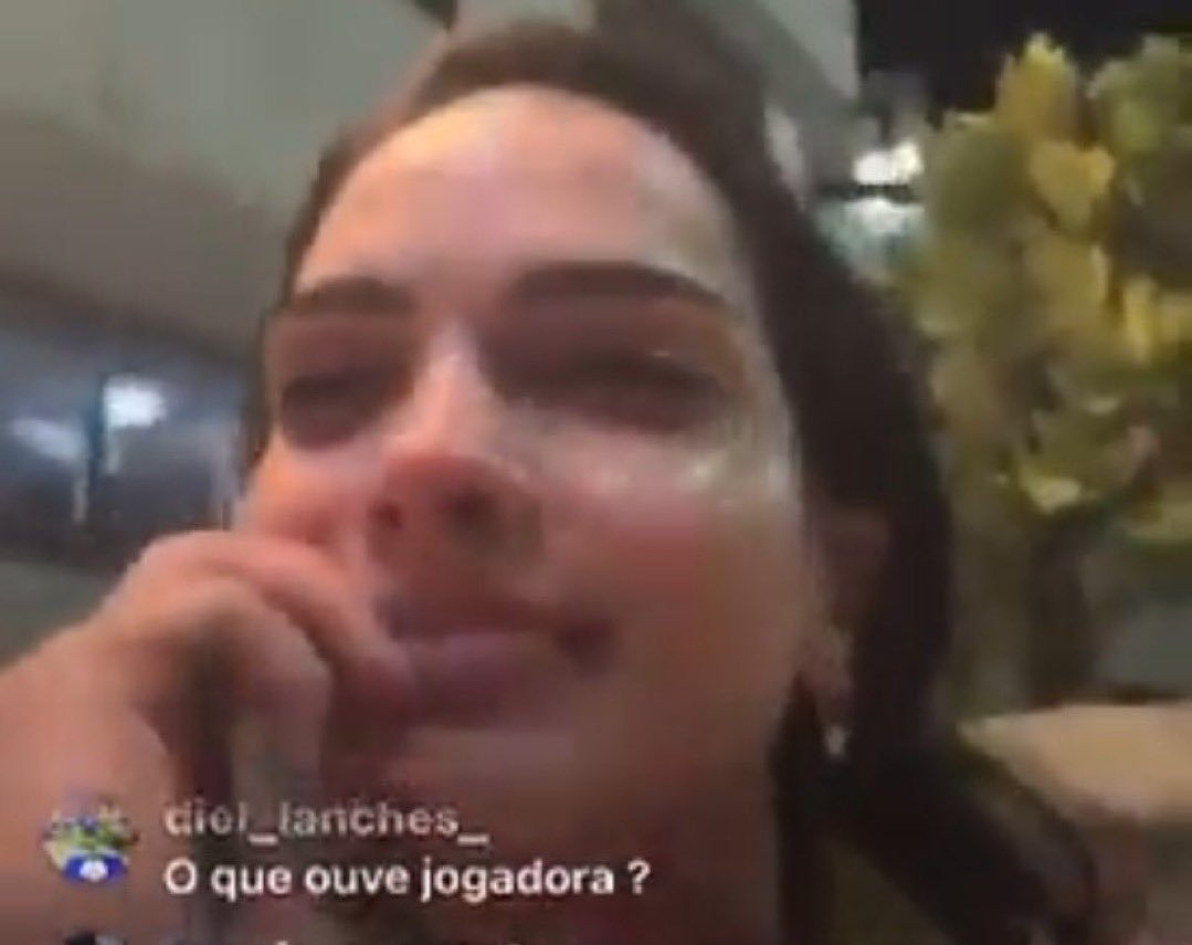 tmjlua's tweet photo. elas já sofrem tanto meu deus pq tão cruel com essas coitadas que injustiça é essa desse mundo infeliz https://t.co/Mcn7Jqc8Z1