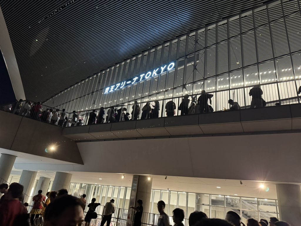 MAKKIE_music's tweet photo. 3日間ありがとうございました、そして前回のライブで生のPPAP見れましたが、今回は生のJUNGOさんを見られてめっちゃうれしかったです
#IWSF_DAY1
#IWSF_DAY2
#IWSF_DAY3 https://t.co/NRWlmTsCqy