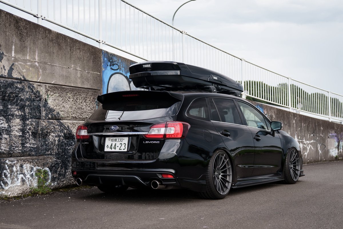 yzf_vmg_r25's tweet photo. New style🛠️
・ENKEI RS05RR 19inch 10j+40 255/30R19
・ヘッドライト&amp;フォグ周り後期化
・フロントリップ&amp;サイドスポイラー ボディ同色D4S塗装
・VNレヴォーグマフラーカッター流用

やっと重い腰を上げてなんとか😌 https://t.co/jEWUdyPm42