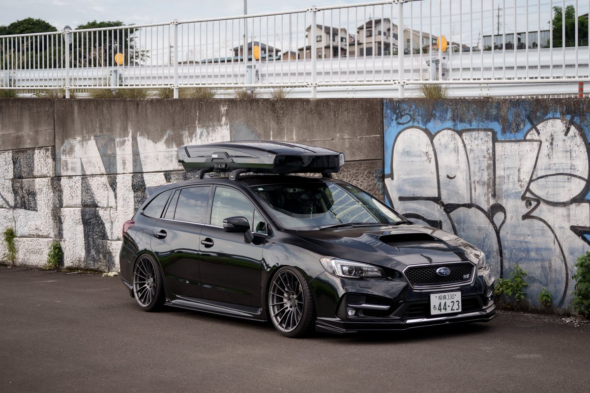yzf_vmg_r25's tweet photo. New style🛠️
・ENKEI RS05RR 19inch 10j+40 255/30R19
・ヘッドライト&amp;フォグ周り後期化
・フロントリップ&amp;サイドスポイラー ボディ同色D4S塗装
・VNレヴォーグマフラーカッター流用

やっと重い腰を上げてなんとか😌 https://t.co/jEWUdyPm42