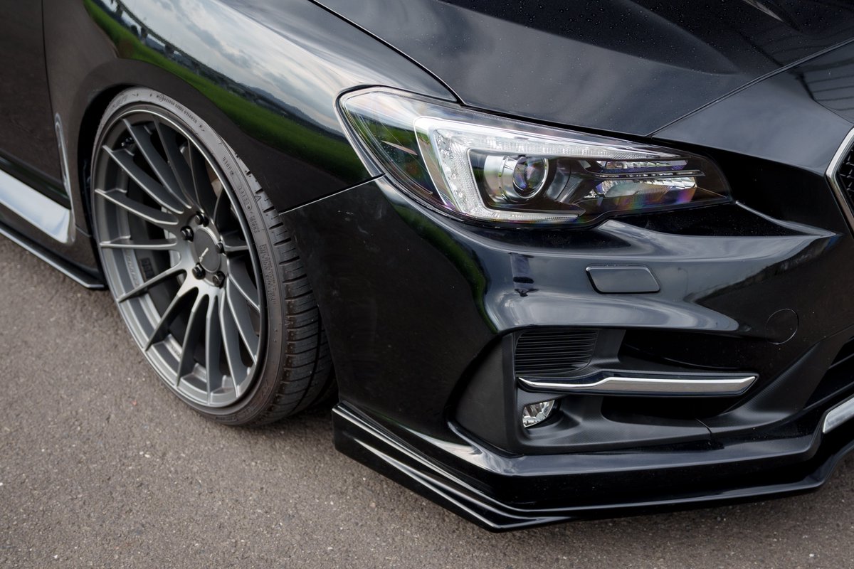 yzf_vmg_r25's tweet photo. New style🛠️
・ENKEI RS05RR 19inch 10j+40 255/30R19
・ヘッドライト&amp;フォグ周り後期化
・フロントリップ&amp;サイドスポイラー ボディ同色D4S塗装
・VNレヴォーグマフラーカッター流用

やっと重い腰を上げてなんとか😌 https://t.co/jEWUdyPm42