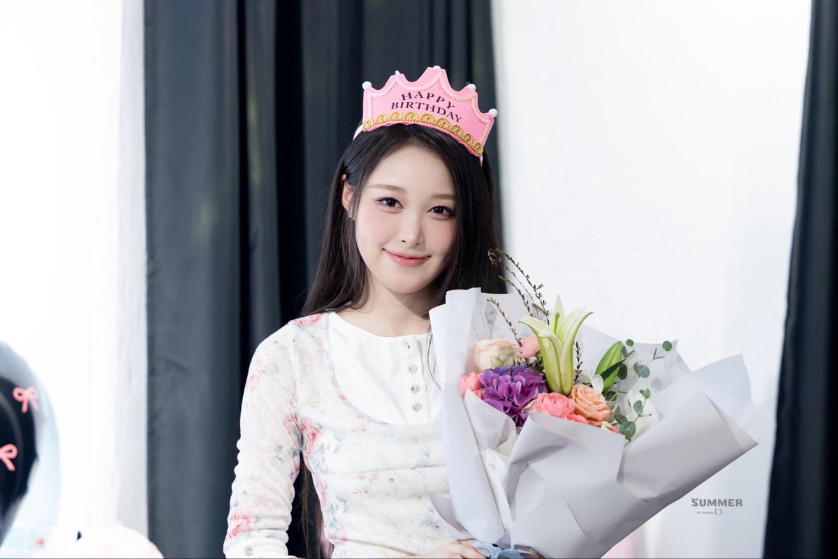 SummerofSOHA's tweet photo. 260726

민하공주
다시한번 생일축하합니다🎈

#HAPPY_SOHA_DAY 
#소하 #SOHA #ソハ
#SAYMYNAME #세이마이네임 #SMN #セマネ https://t.co/ift2GIra5c
