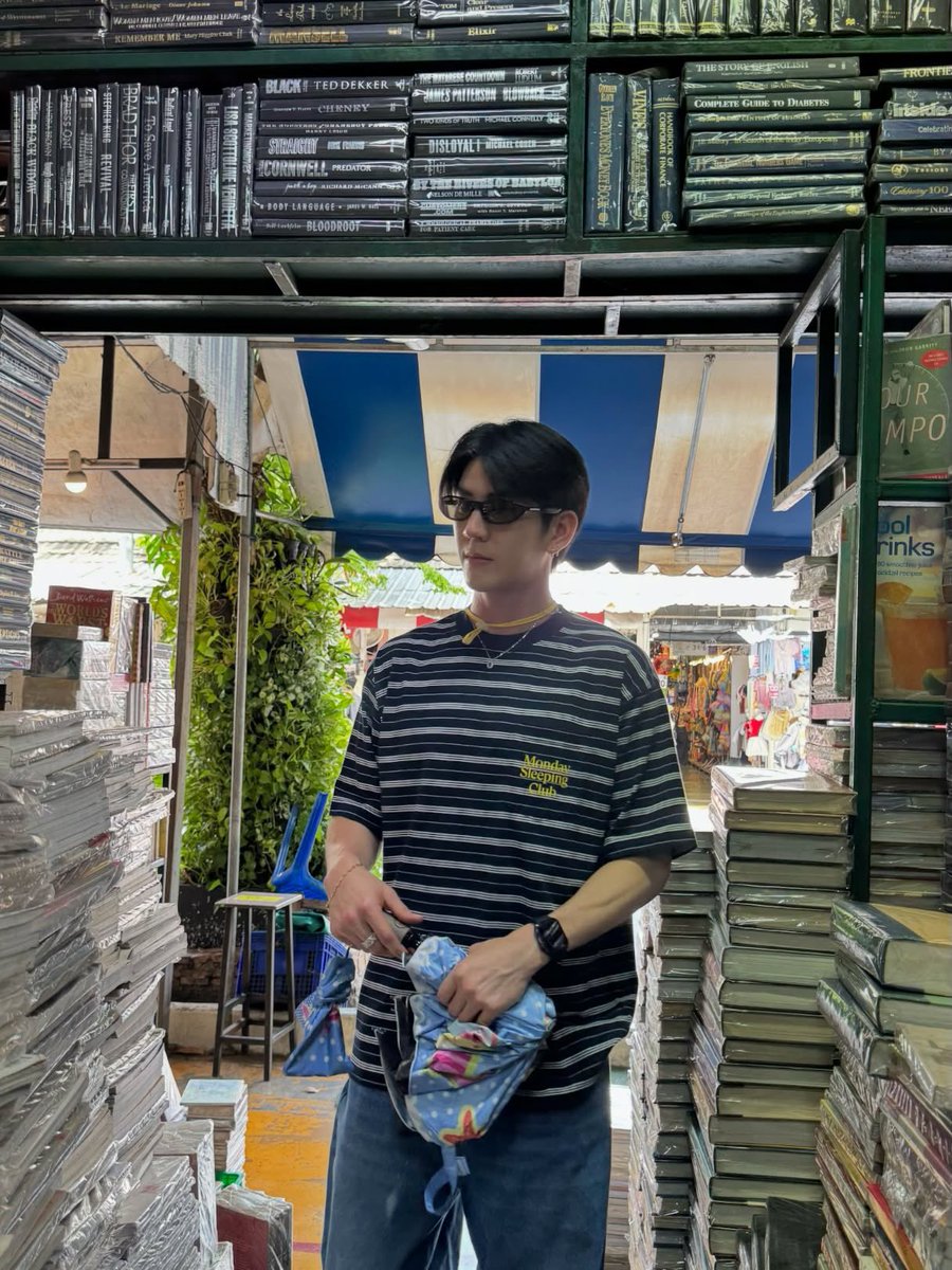 talatannt's tweet photo. คิดถึงน้องเดย์เลยอะ🥺💛📚

#sea_tawinan https://t.co/tu43EmYZKG