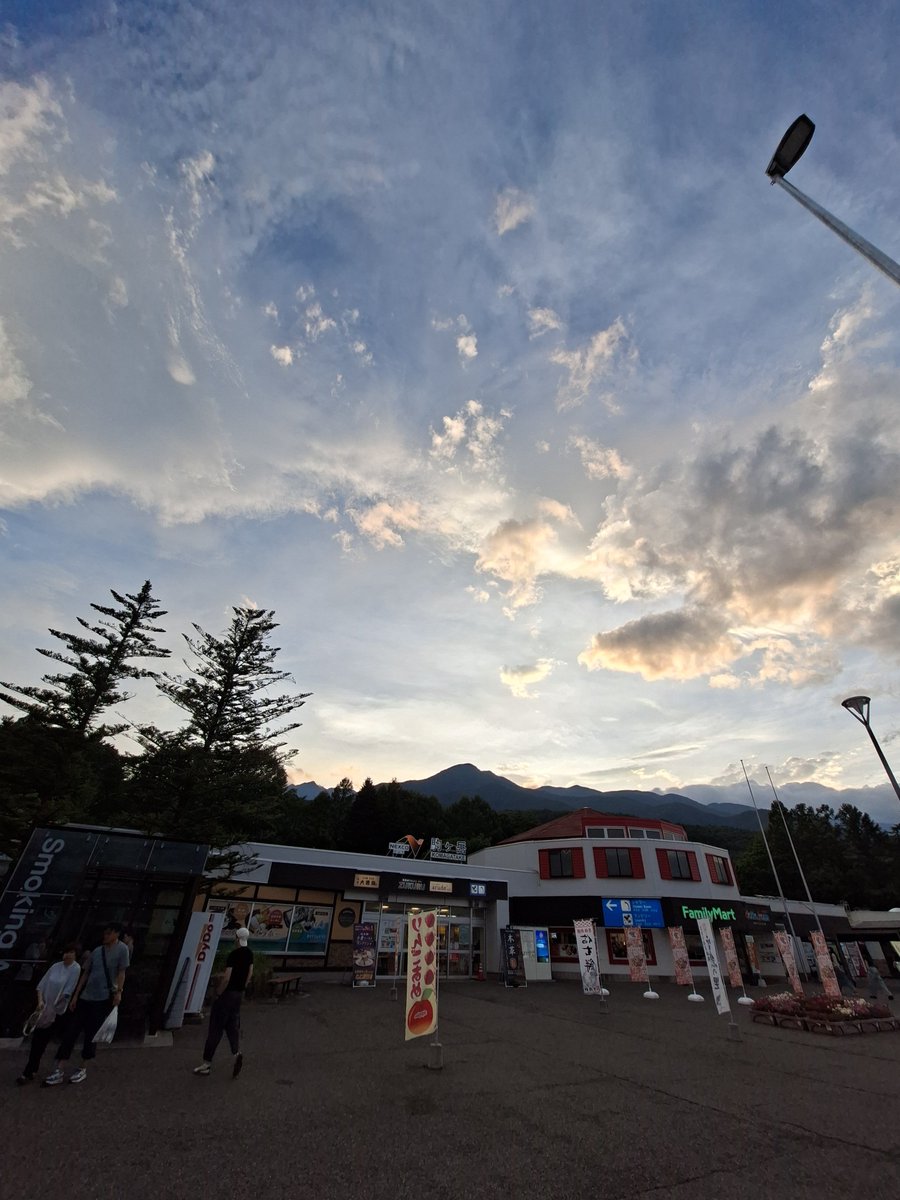 kamidze's tweet photo. 名古屋公演無事終了❗

からのバスでほぼ4時間かけて
長野到着🚌💦 https://t.co/goZyJhUVaB