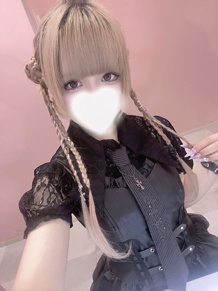 夢に見た tweet media
