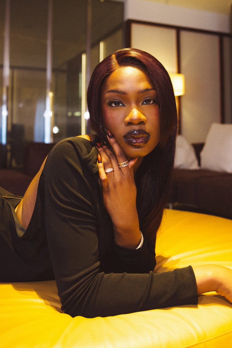 femfilmrogue's tweet photo. We need more Vivian Oparah content. I don’t want to see her disappear which is sadly so common with talented unambiguous Black actresses. https://t.co/X9ft3TXy0r