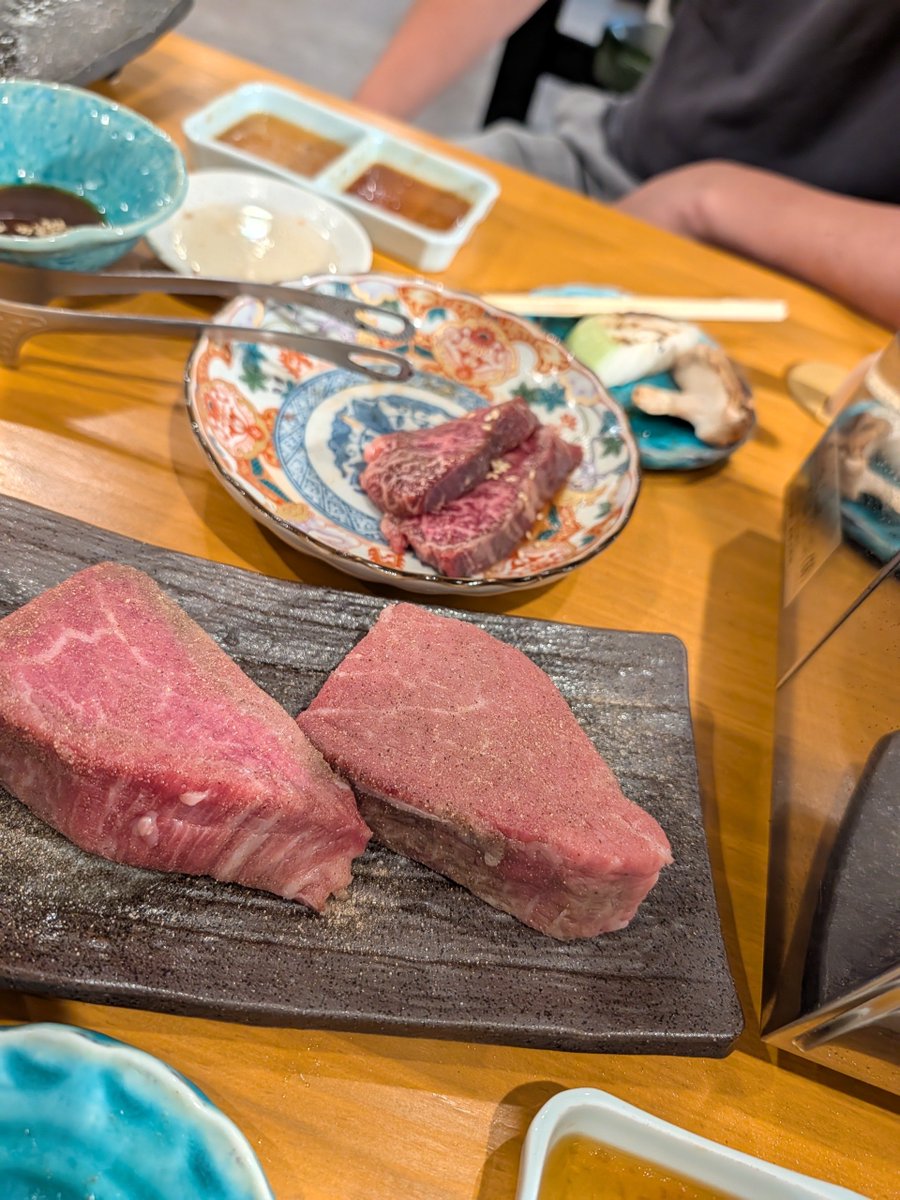 isamu315's tweet photo. 焼肉でシャトーブリアンて有るんや https://t.co/tfiJSnHsSz