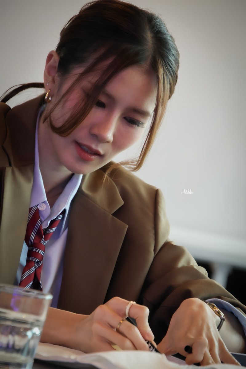 AndaAnunta_fans's tweet photo. อันดากับเสน่ห์ ในช่วงเวลาจริงจังศิลปะ ดูสมาร์ทไปอีกแบบ

DREAM DATE WITH ANDA
#ANDAxSHIENMOJI
#andaanunta https://t.co/DWssitgVfM
