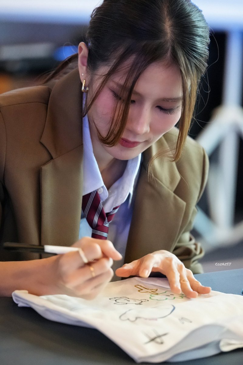 Cozaz_SJ's tweet photo. Art class 🎨 

DREAM DATE WITH ANDA
#ANDAxSHIENMOJI
#andaanunta https://t.co/TZrlWE1EbX