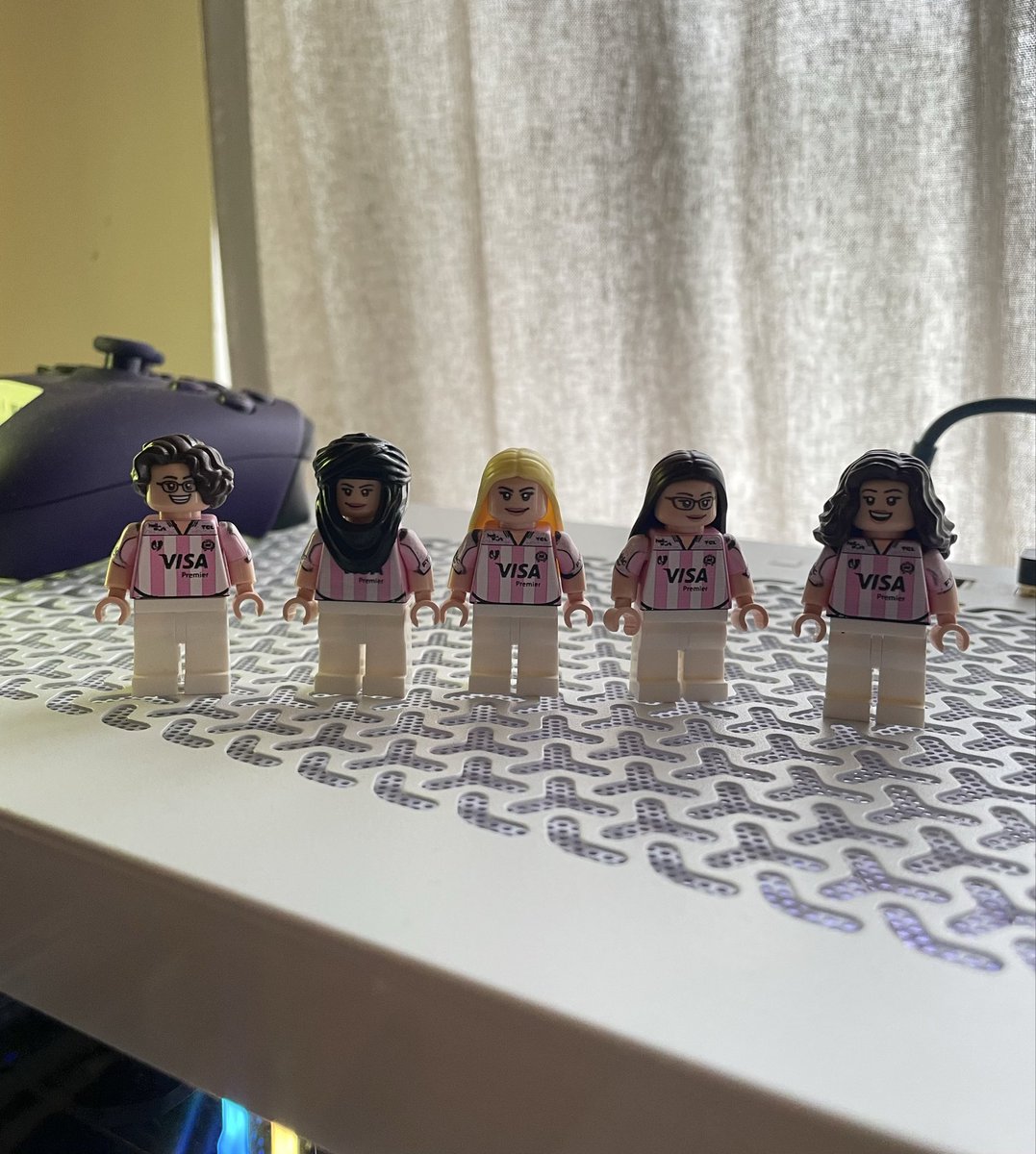 Kourtelle's tweet photo. Meilleur cadeau d’anniversaire, j’espère faire mes meilleurs game maintenant qu’elles me surveillent eheh #GentleMates @Namiivlr @gulceda_ @martiivlr @berryxfps @tokameite https://t.co/jj1HW8L5SC
