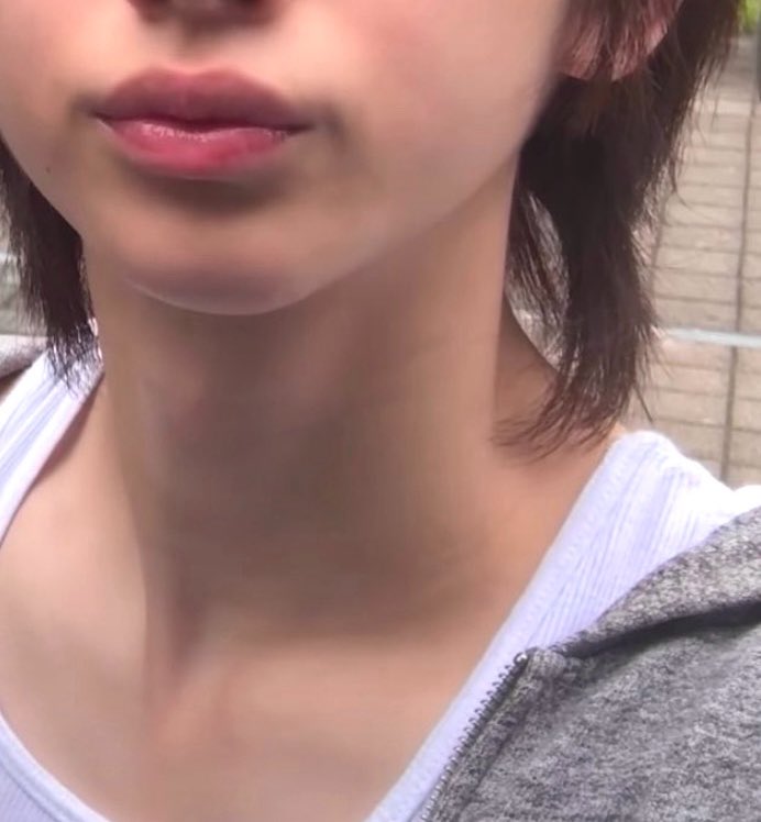 grrruyi's tweet photo. juhoon’s long pretty hair reaches his neck now pls keep the scissors AWAY 😭😭 https://t.co/E8A6MSqiWP