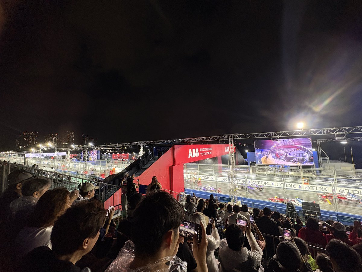 Rami__seven's tweet photo. 【“World Appearance &amp; EV Kart Trial” with KYOJO CUP】
✨FIA Formula e TOKYO E-PRIX 2026✨
Formula eの舞台で今回EVカートを乗らせていただきSCを担当💡貴重な機会に参加出来てとても嬉しいです😊ご協力いただいた皆様ありがとうございました🙇‍♀️
📸→Jihun Kim
#kyojocup #formulae #evkart #toms https://t.co/ZHXxH48fmI