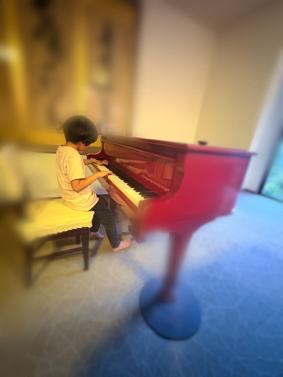 GgParfait55178's tweet photo. 土日岡山✨井原S1✨👨4位,🥇,子ども達ものびのび,皆様暖かく凄く楽しかったです🙇‍♀️
ﾍﾞｲ後,宿泊先でﾋﾟｱﾉ〜翌日ｶﾌﾞﾄｶﾞﾆ博物館へ✨息子以上にﾊﾏｯて博物館から離れない母に呆れた父子に笠岡に置いて帰られそうになる👩←笑😭→広島楽々園のS1へ✨しょうり🥈皆様ありがとうございました🙇‍♀️ https://t.co/WxSmDJyIyK