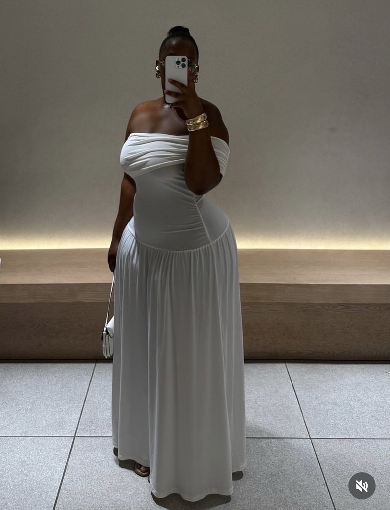 AngelaPilakyaa's tweet photo. If she’s built like this, would you still cheat??? https://t.co/g5pgsUhlnr