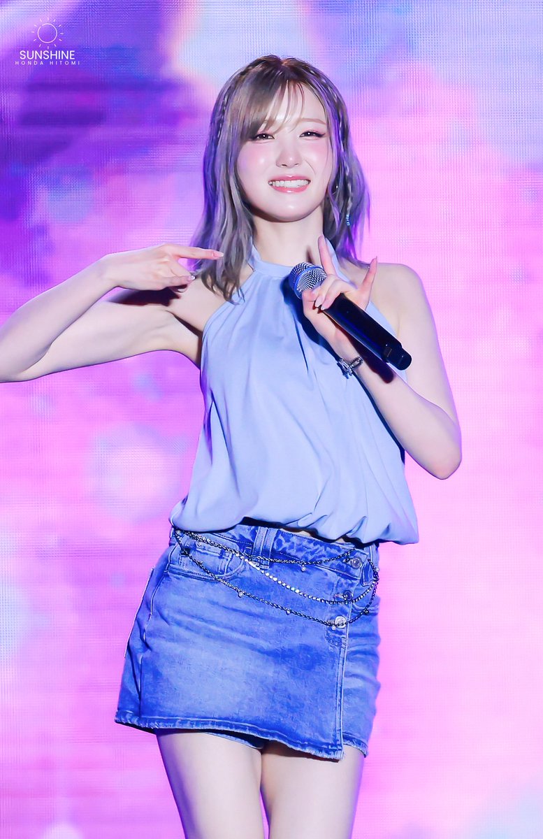 sHIneTOMI's tweet photo. 260725

😁

#히토미 #SAYMYNAME #세이마이네임 #SMN #HITOMI https://t.co/ZHRhFHzUek