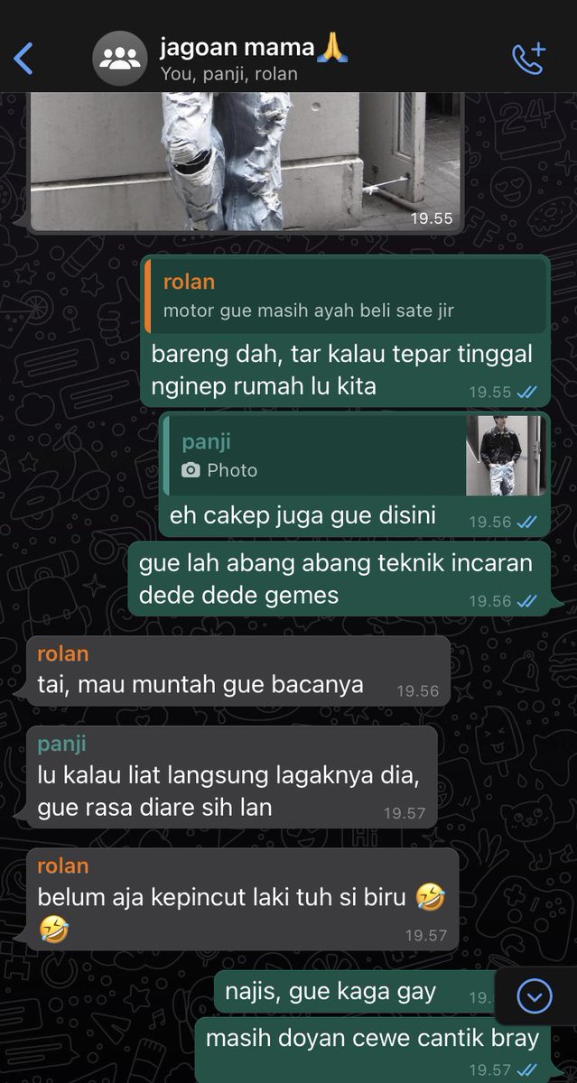 geminiurbae's tweet photo. dewtee au; nangor effect katanya. https://t.co/Y4mYrS5liA