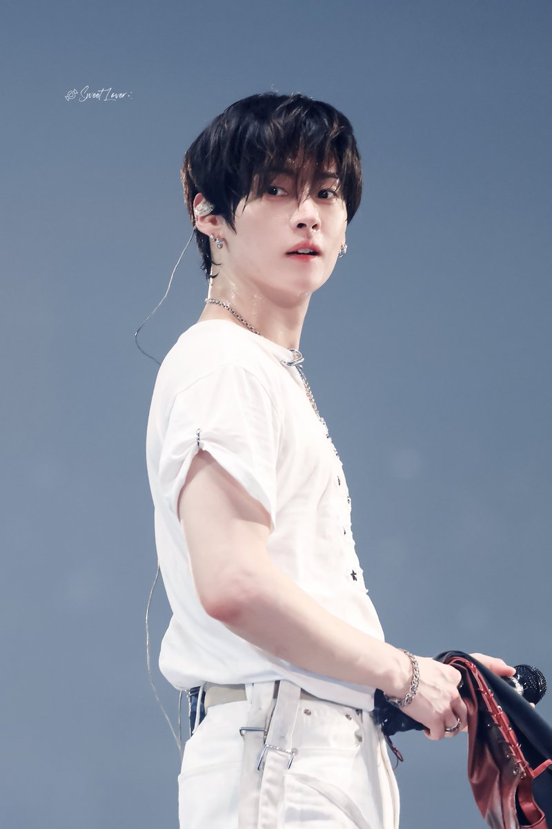 SweetLover_1025's tweet photo. 260726 RUN IT Seoul D2

#Straykids #스트레이키즈  
#Leeknow #리노 https://t.co/HnVLeTF9sh